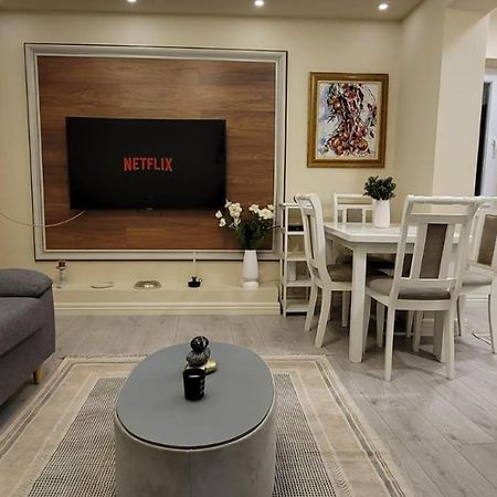 New Bazar Luxury Apartment Тирана Екстериор снимка
