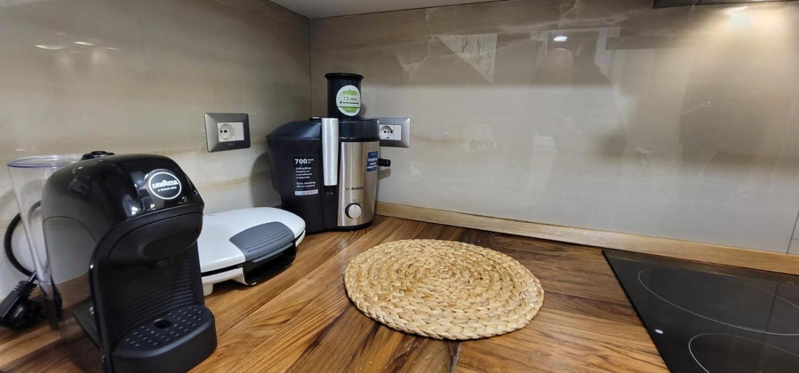 New Bazar Luxury Apartment Тирана Екстериор снимка